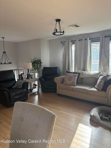 83 Marple Road Extension, Arlington, NY 12603