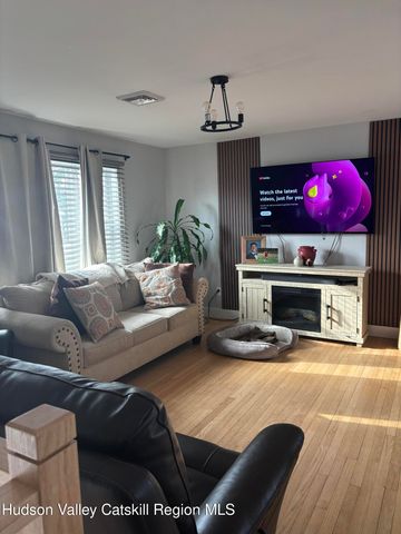 83 Marple Road Extension, Arlington, NY 12603