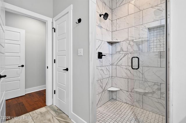 173 Alexander Way, Fisherville, KY 40023