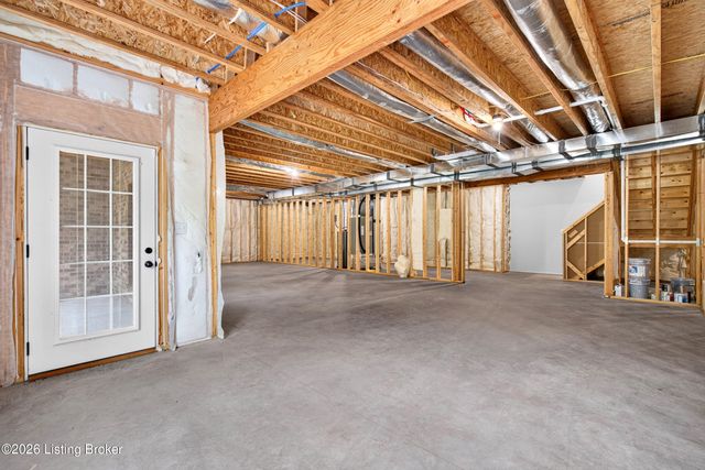 173 Alexander Way, Fisherville, KY 40023