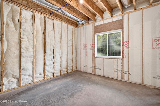173 Alexander Way, Fisherville, KY 40023