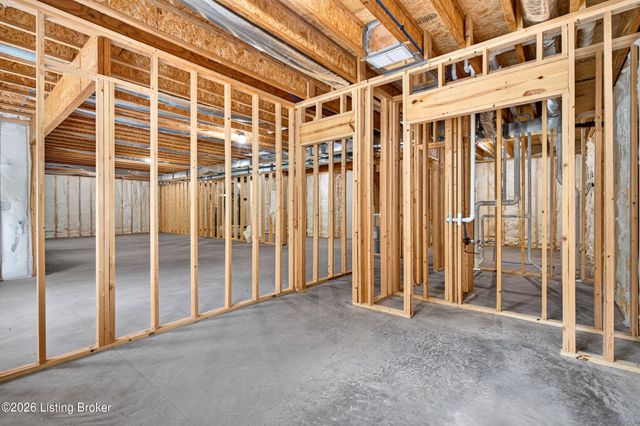 173 Alexander Way, Fisherville, KY 40023