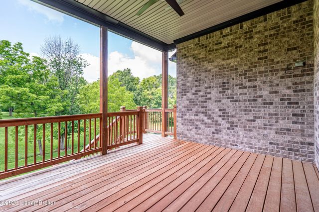 173 Alexander Way, Fisherville, KY 40023