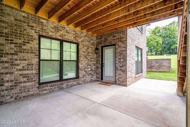 173 Alexander Way, Fisherville, KY 40023