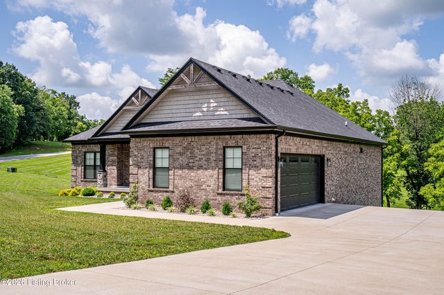 173 Alexander Way, Fisherville, KY 40023