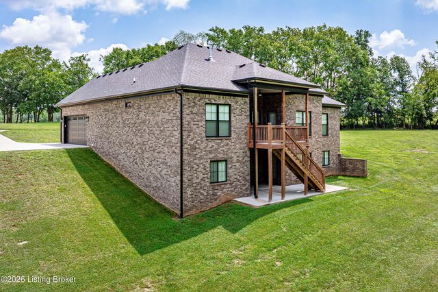 173 Alexander Way, Fisherville, KY 40023