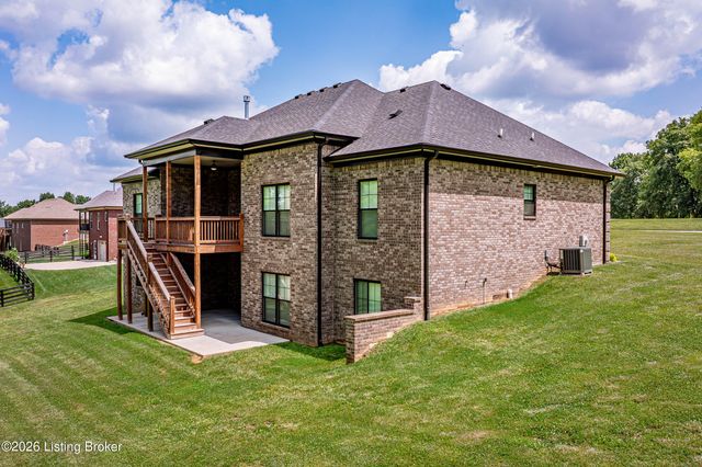 173 Alexander Way, Fisherville, KY 40023