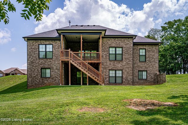 173 Alexander Way, Fisherville, KY 40023