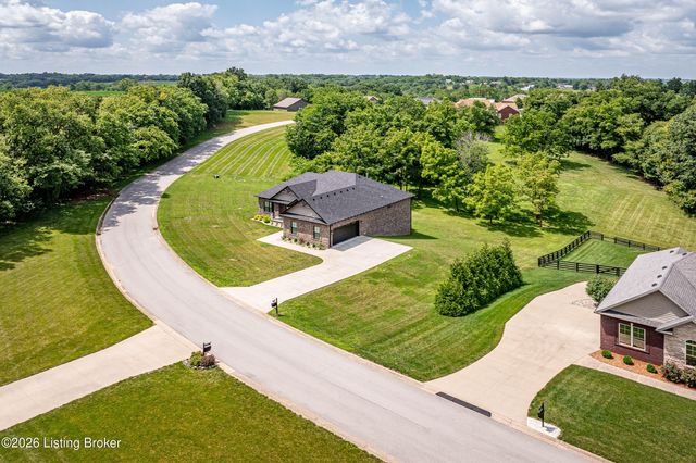 173 Alexander Way, Fisherville, KY 40023