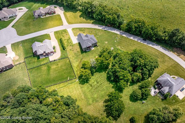 173 Alexander Way, Fisherville, KY 40023