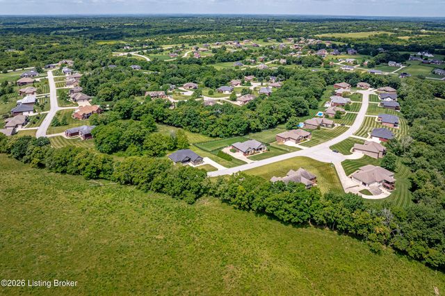 173 Alexander Way, Fisherville, KY 40023