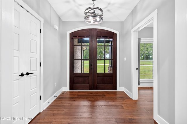 173 Alexander Way, Fisherville, KY 40023