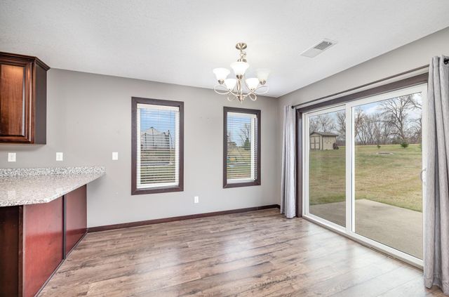 905 Wencel Avenue NE, New Prague, MN 56071