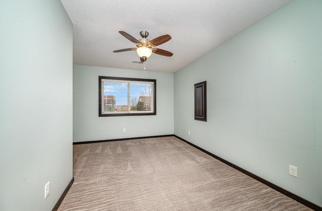 905 Wencel Avenue NE, New Prague, MN 56071