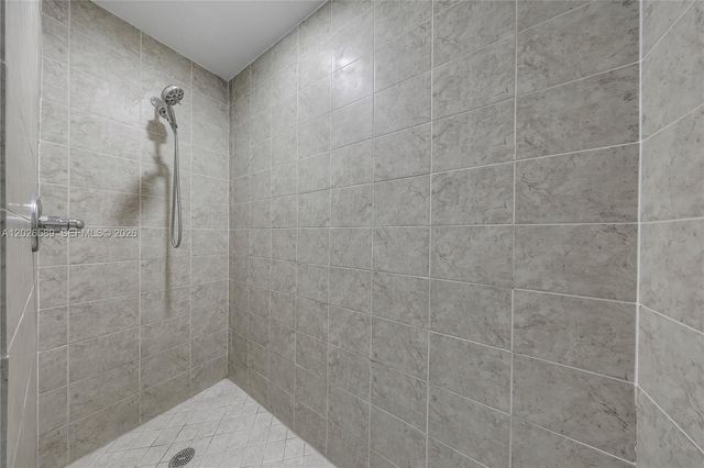 60 SW 13th St 4404, Miami, FL 33130