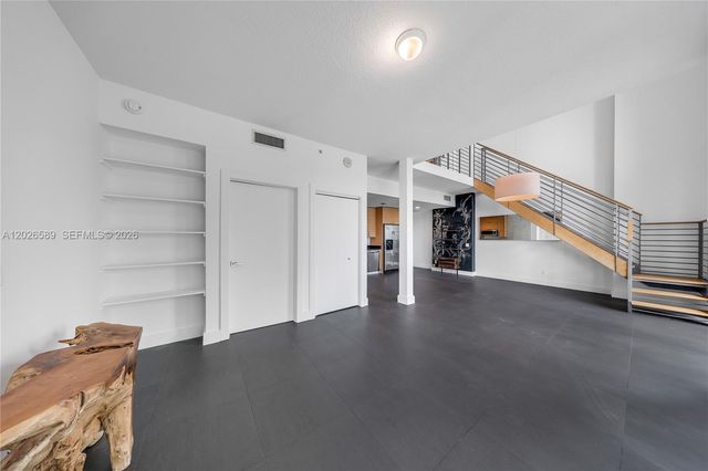 60 SW 13th St 4404, Miami, FL 33130
