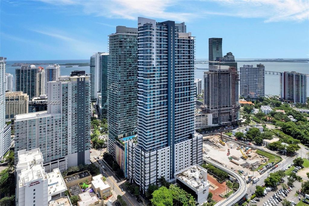 60 SW 13th St 4404, Miami, FL 33130