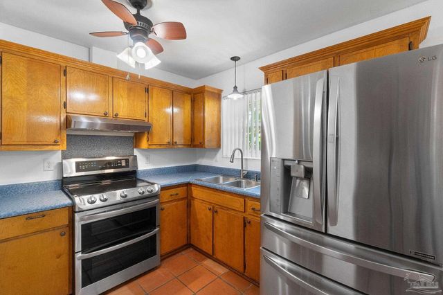 661 Herschel St, Pensacola, FL 32534