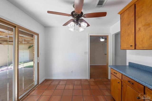 661 Herschel St, Pensacola, FL 32534