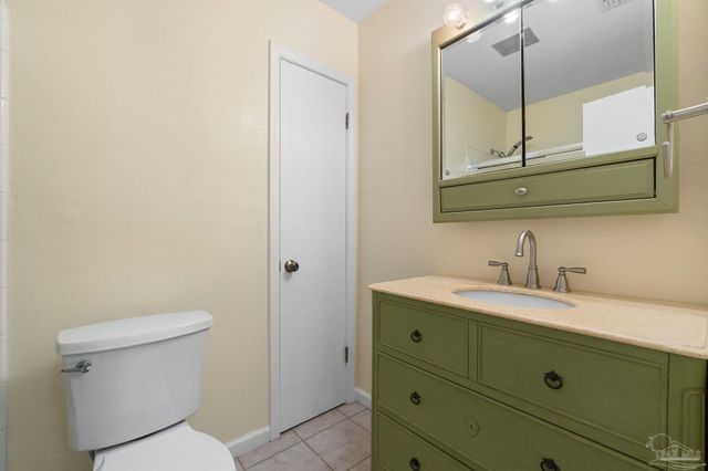 661 Herschel St, Pensacola, FL 32534