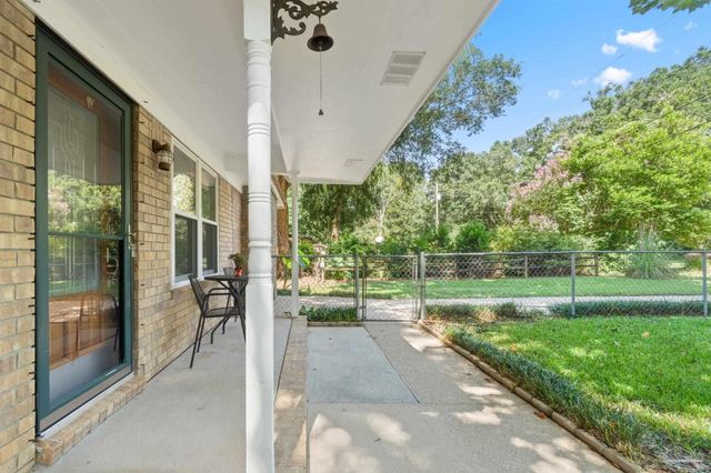 661 Herschel St, Pensacola, FL 32534
