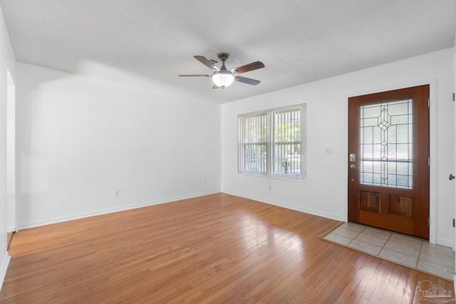 661 Herschel St, Pensacola, FL 32534