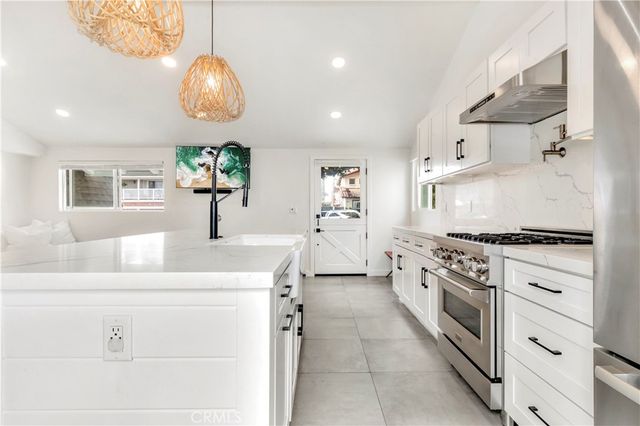 147 W Avenida Cornelio, San Clemente, CA 92672