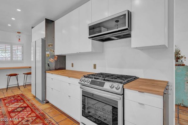 309 E KEIM Drive, Phoenix, AZ 85012