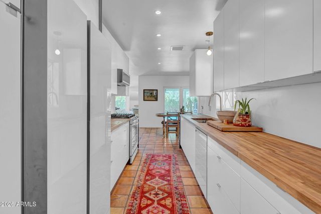 309 E KEIM Drive, Phoenix, AZ 85012