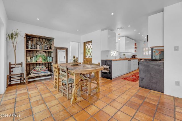 309 E KEIM Drive, Phoenix, AZ 85012
