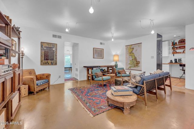 309 E KEIM Drive, Phoenix, AZ 85012