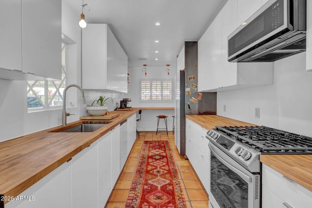 309 E KEIM Drive, Phoenix, AZ 85012