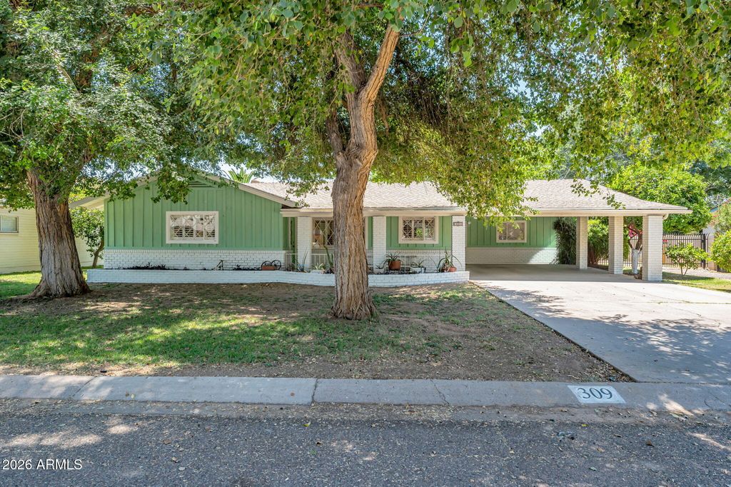 309 E KEIM Drive, Phoenix, AZ 85012