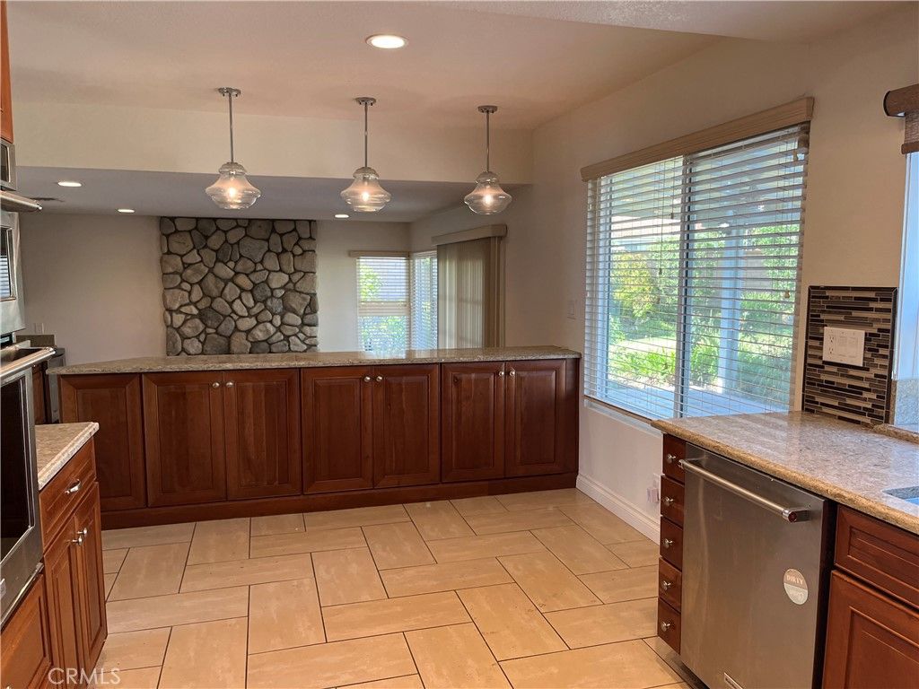 926 S Essex, San Dimas, CA 91773 — photo 4