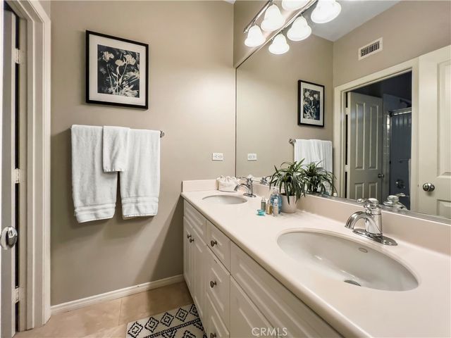 63 SECRET GARDEN, Irvine, CA 92620