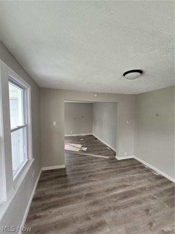 4285 E 162nd Street, Cleveland, OH 44128