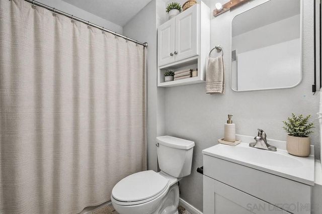 6650 Amherst 6B, San Diego, CA 92115