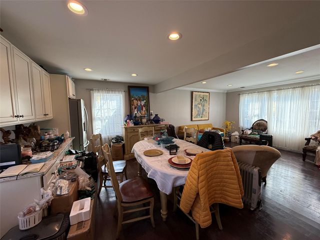 55 Brennan Street, Huntington, NY 11743