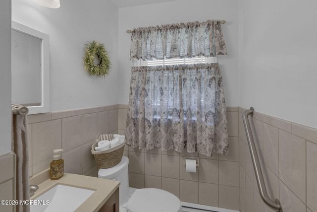 121 Brittany Drive, Freehold, NJ 07728