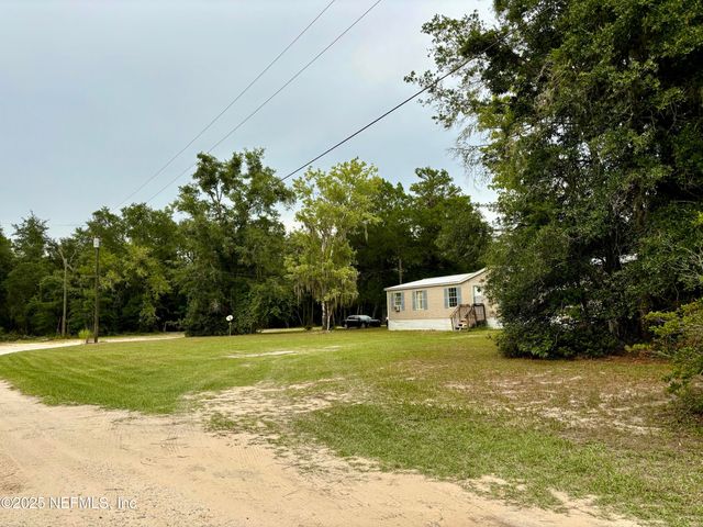116 GARY Drive, Palatka, FL 32177