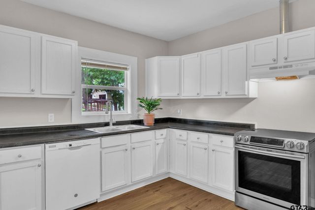 1409 N Carlyle Ave, Tyler, TX 75702