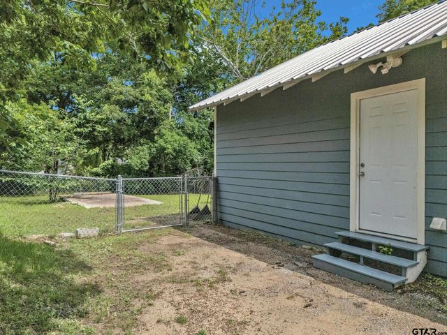 1409 N Carlyle Ave, Tyler, TX 75702
