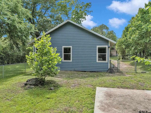 1409 N Carlyle Ave, Tyler, TX 75702
