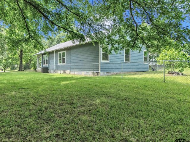 1409 N Carlyle Ave, Tyler, TX 75702