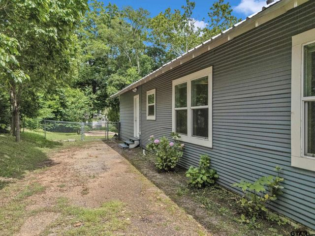 1409 N Carlyle Ave, Tyler, TX 75702