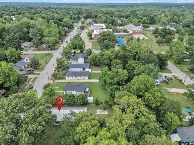 1409 N Carlyle Ave, Tyler, TX 75702