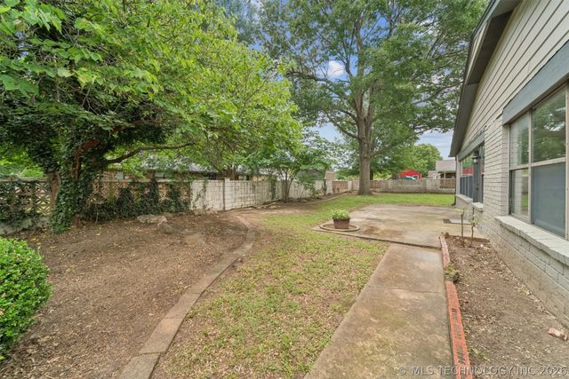 1508 N Florence Place, Claremore, OK 74017