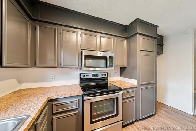 1508 N Florence Place, Claremore, OK 74017