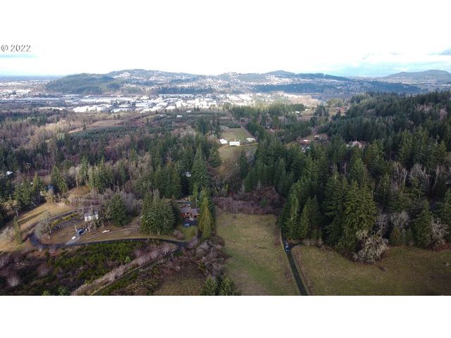 16266 S FORSYTHE Rd, Oregon City, OR 97045