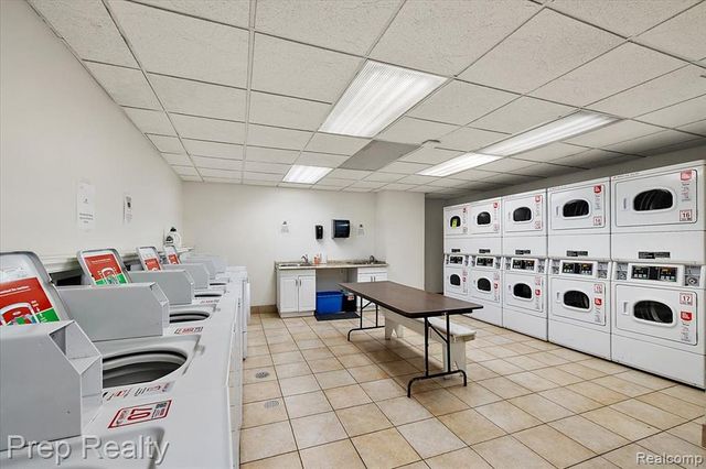 15 E Kirby Street 217, Detroit, MI 48202